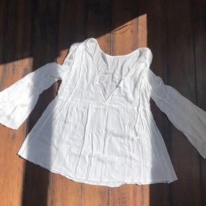 Shein white v-neck long sleeve size small